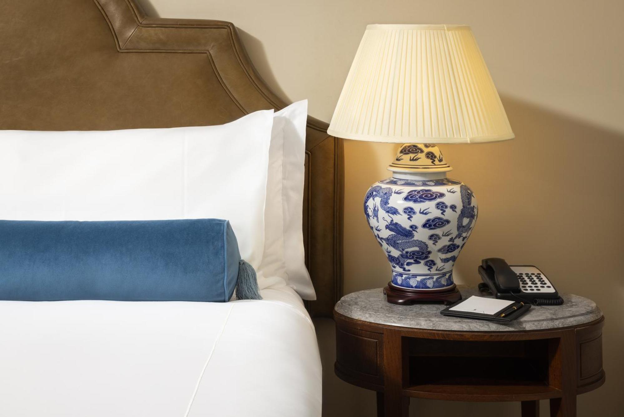 Carton House A Fairmont Managed Hotel Maynooth Esterno foto A lampshade