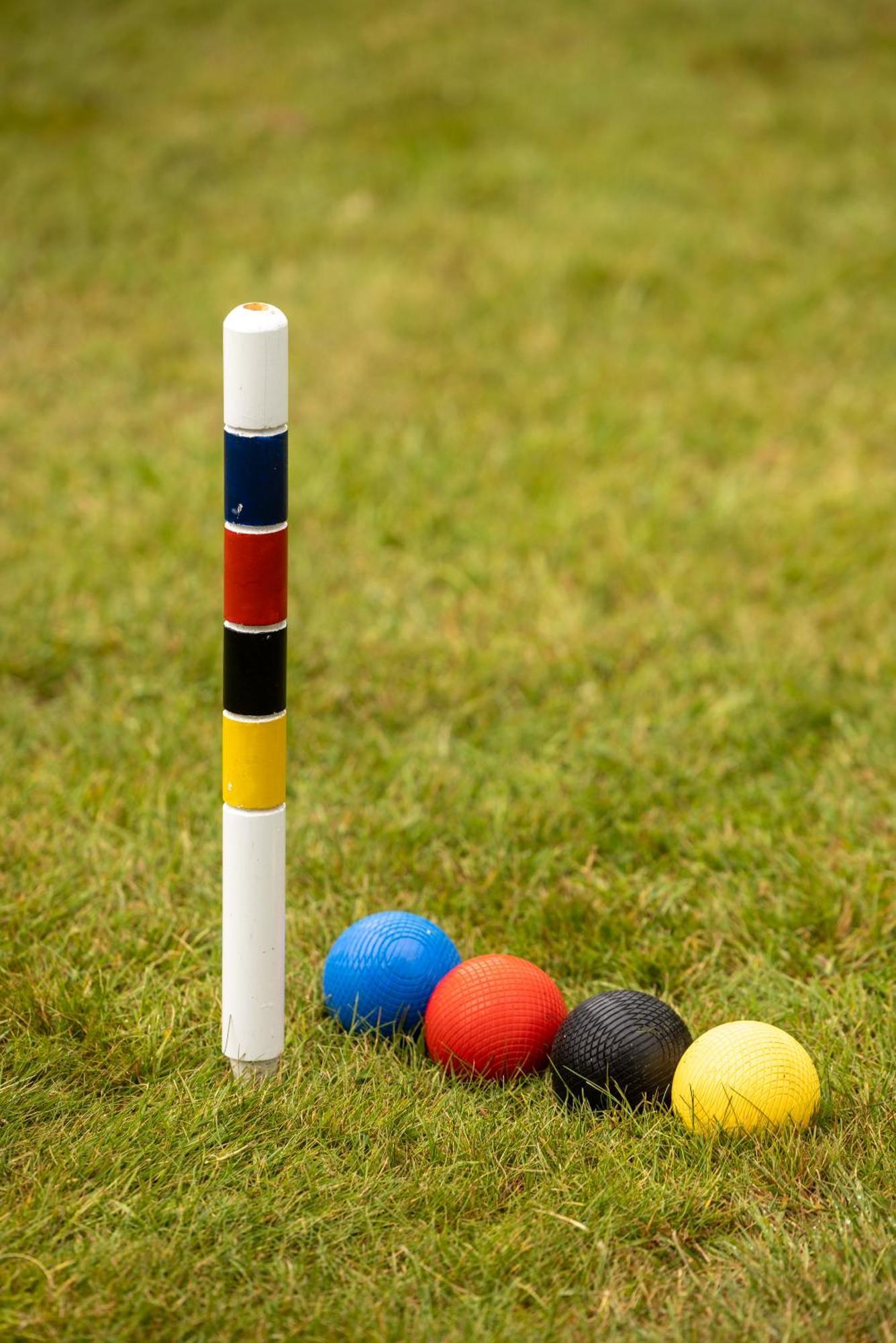 Carton House A Fairmont Managed Hotel Maynooth Esterno foto A croquet mallet and balls